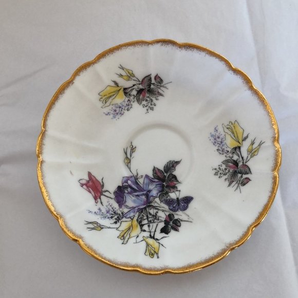 SOLD SOLD SOLD Salisbury Gold Rim Cup & Saucer - Picture 2 of 9